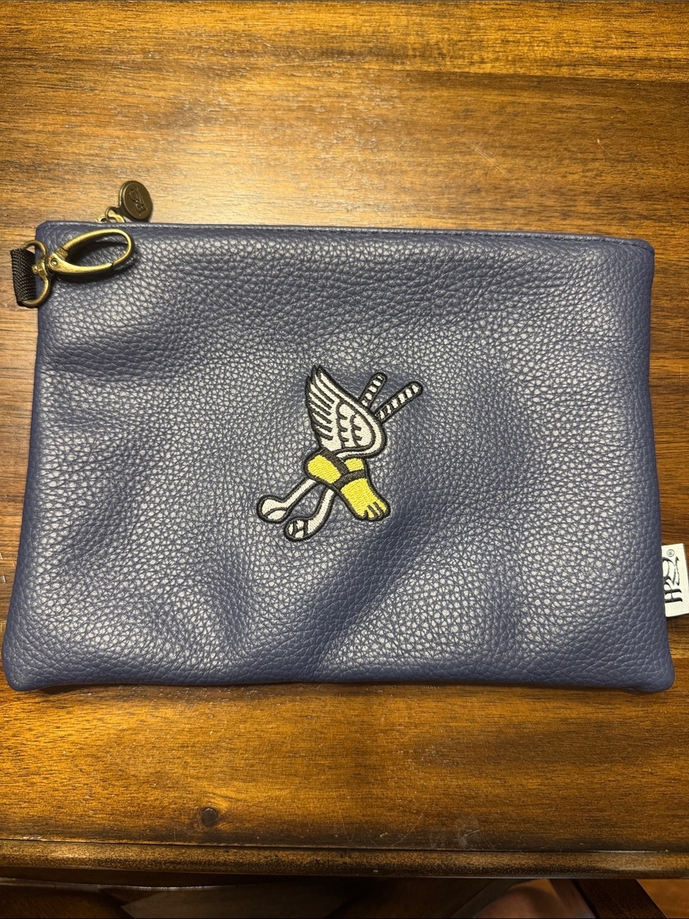 Winged Foot CC Valuables Pouch - Picture 2 of 5